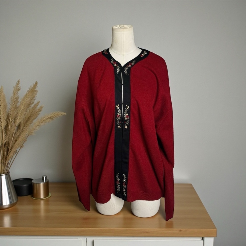 Koret Vintage Embroidered Cardigan – Red Knit Sweater with‎ Black Trim 2X